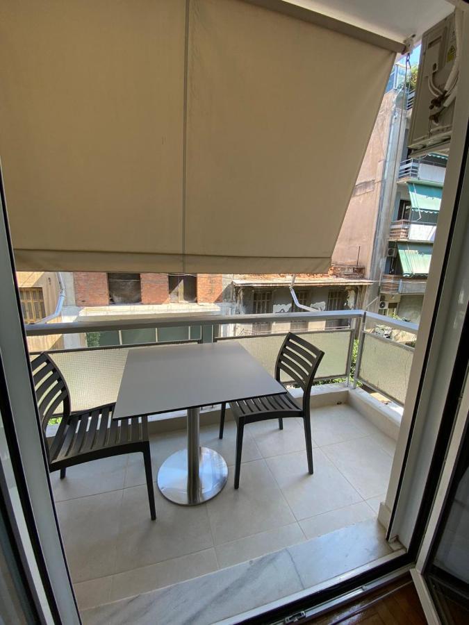 Stylish Urban Apartment By Yha Athens Exterior photo